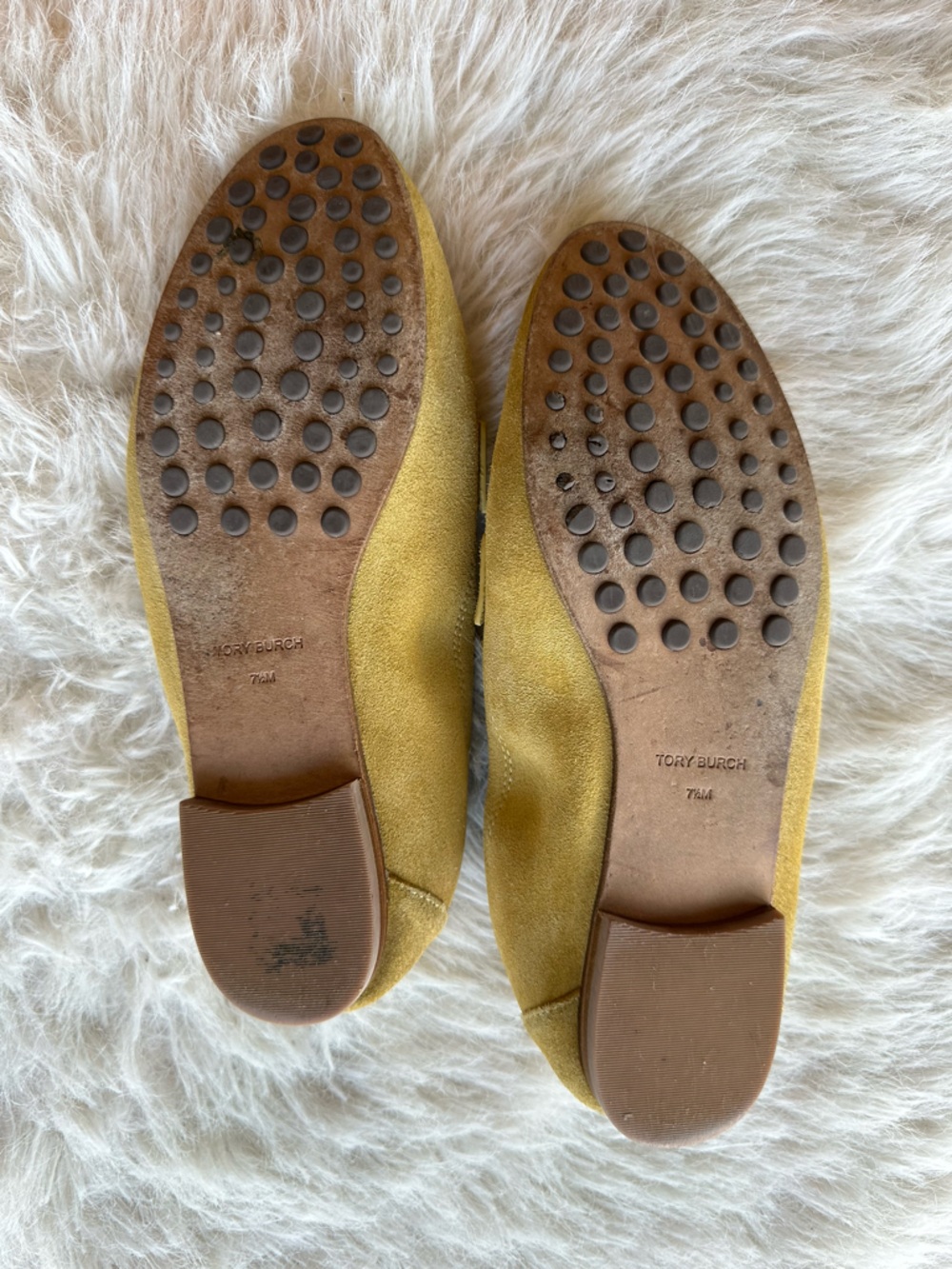 Tory Burch Mustard Yellow Suede Penny Loafers with Gold Emblem Ballet shoes 7.5 - Picture 4 of 16